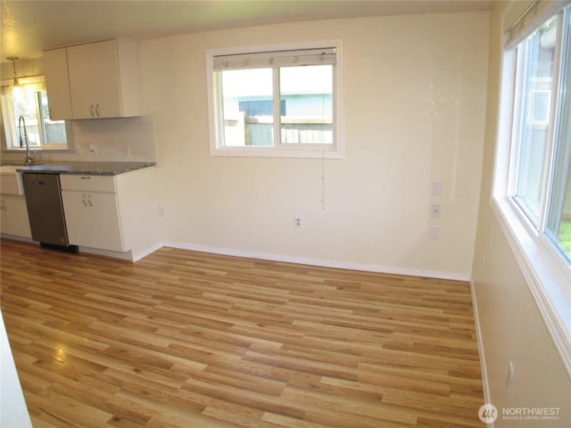 Property photo for 30711 O Place, Ocean Park photo 24