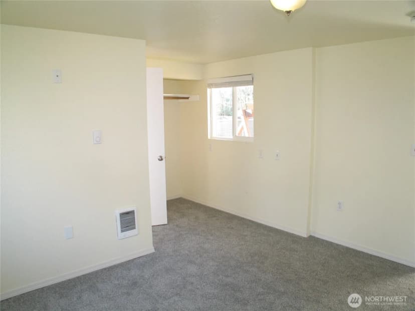 Property photo for 30711 O Place, Ocean Park photo 17