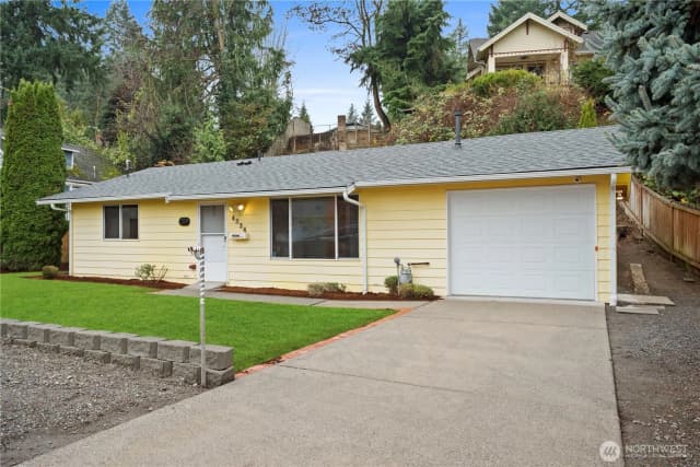 Property photo for 4334 Grand Avenue, Everett photo 2