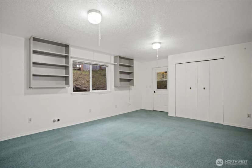Property photo for 4334 Grand Avenue, Everett photo 11
