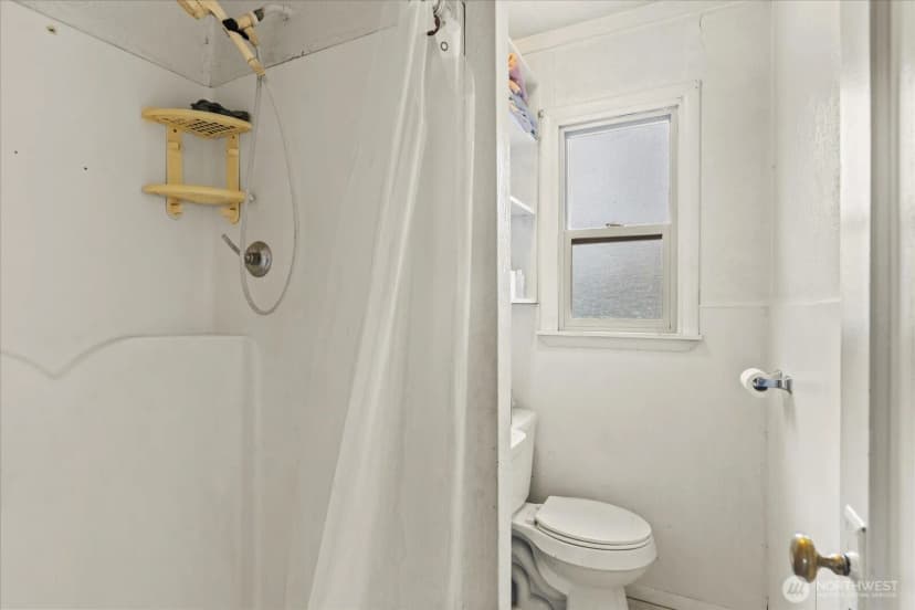Property photo for 904 B Street Se, Auburn photo 7