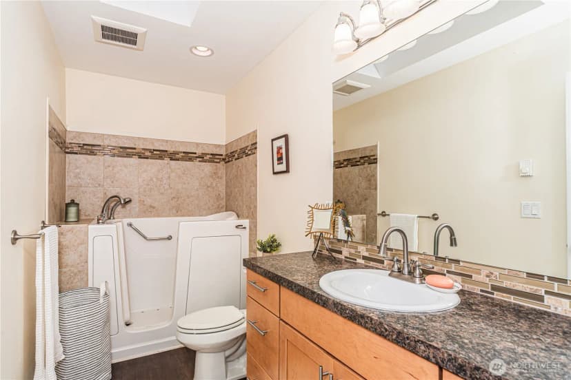 Property photo for 652 Mcpherson Street, Port Townsend photo 17