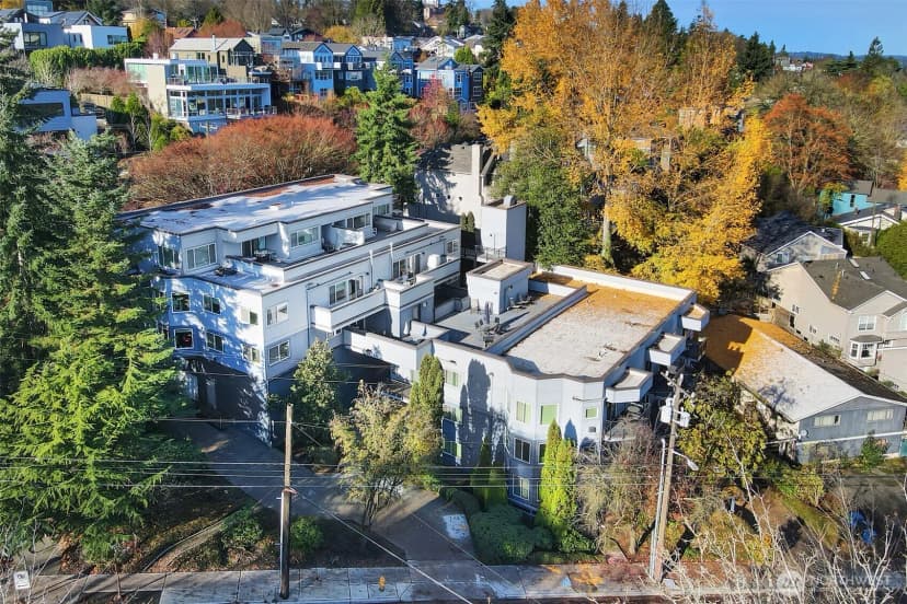 Property photo for 2512 E Madison Street #401, Seattle photo 26
