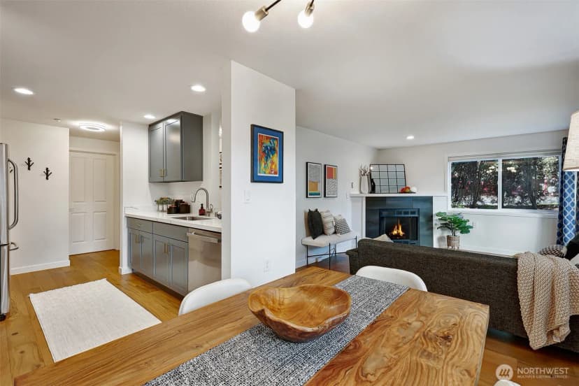 Property photo for 2512 E Madison Street #401, Seattle photo 8