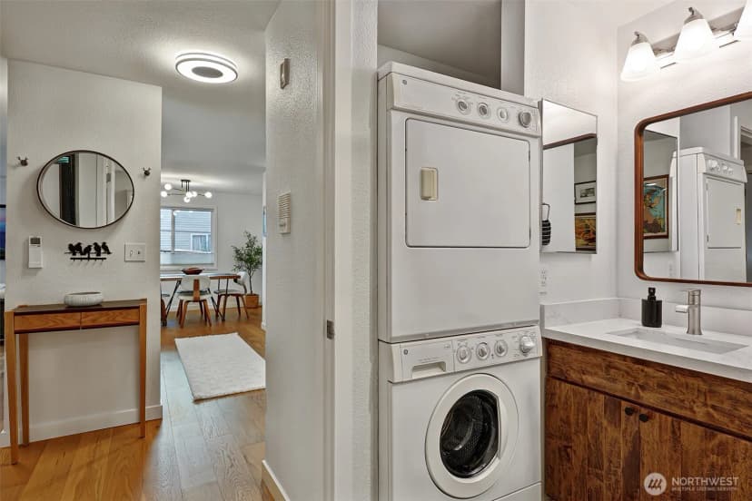 Property photo for 2512 E Madison Street #401, Seattle photo 21