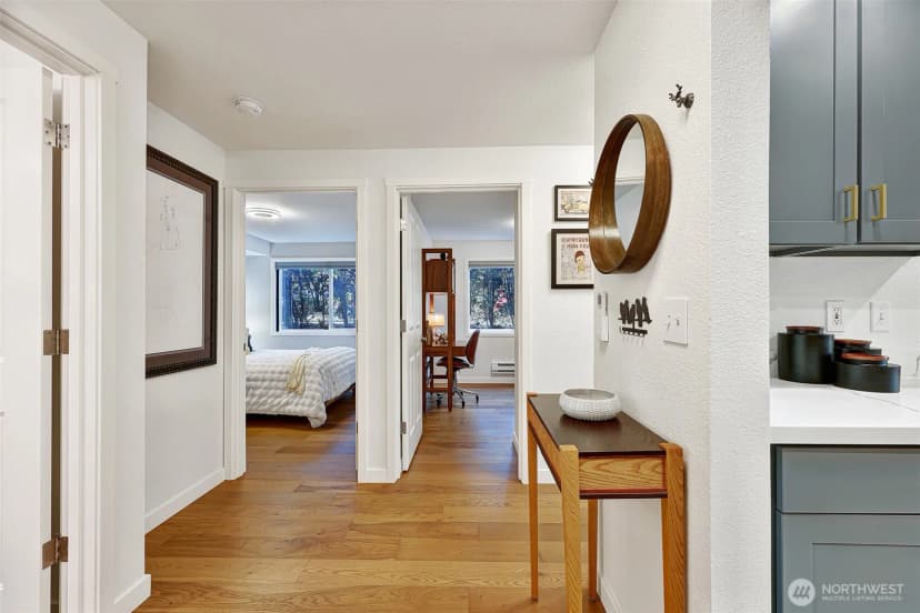 Property photo for 2512 E Madison Street #401, Seattle photo 13