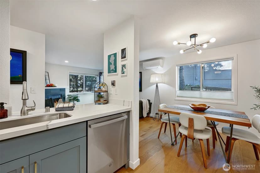 Property photo for 2512 E Madison Street #401, Seattle photo 16