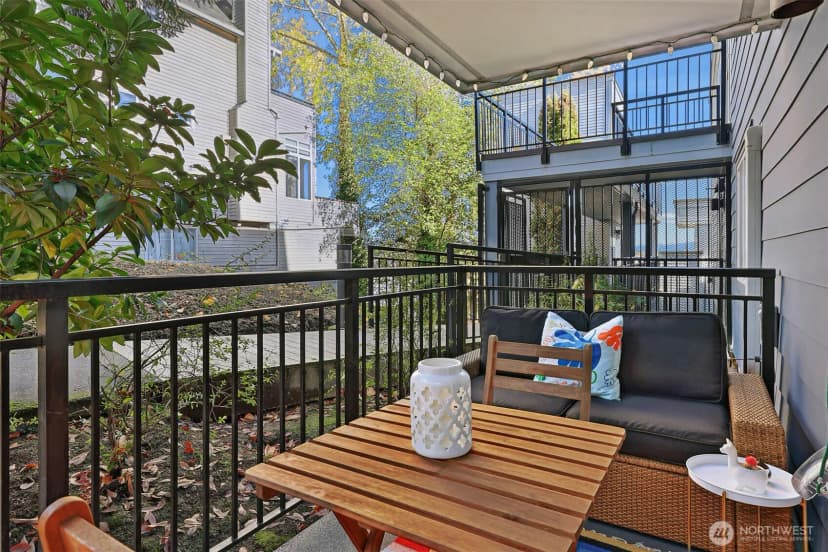 Property photo for 2512 E Madison Street #401, Seattle photo 24