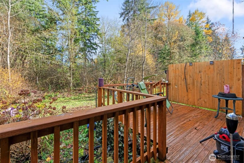 Property photo for 821 Tipsoo Loop S #a, Rainier photo 4