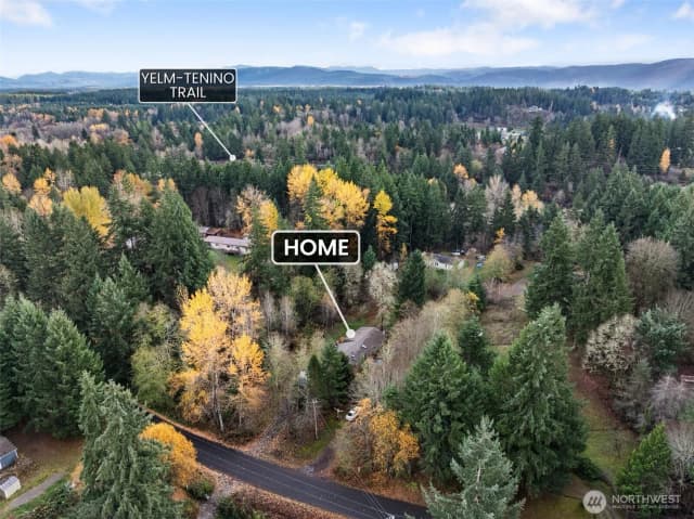 Property photo for 821 Tipsoo Loop S #a, Rainier photo 2