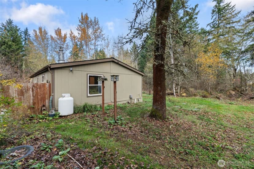 Property photo for 821 Tipsoo Loop S #a, Rainier photo 25