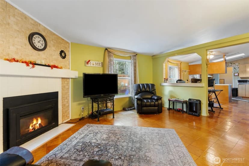 Property photo for 821 Tipsoo Loop S #a, Rainier photo 10