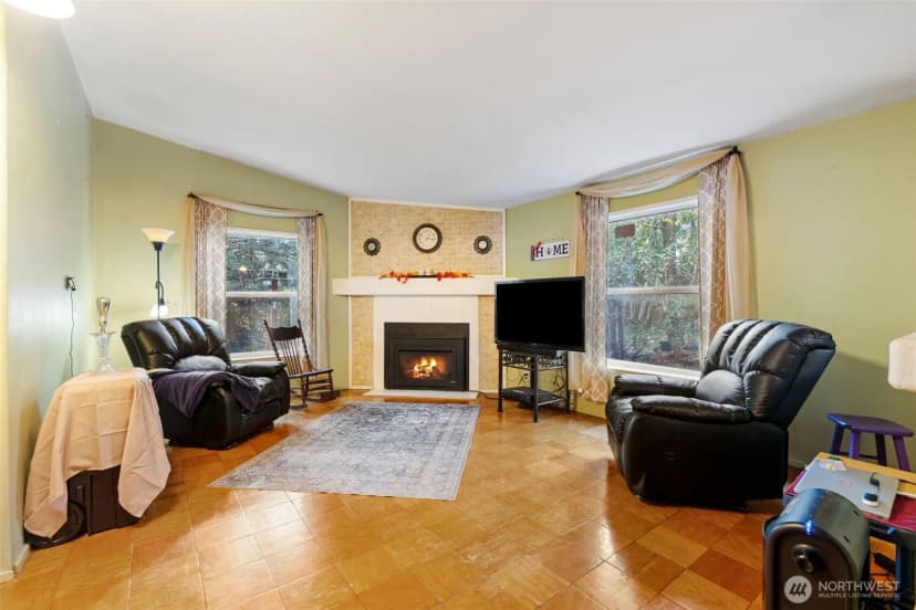 Property photo for 821 Tipsoo Loop S #a, Rainier photo 9
