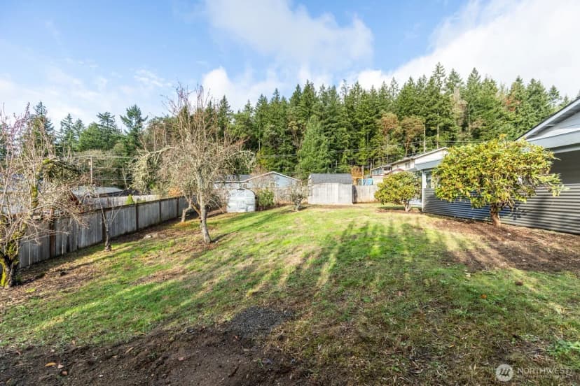 Property photo for 4435 Petersville Rd Ne, Bremerton photo 10