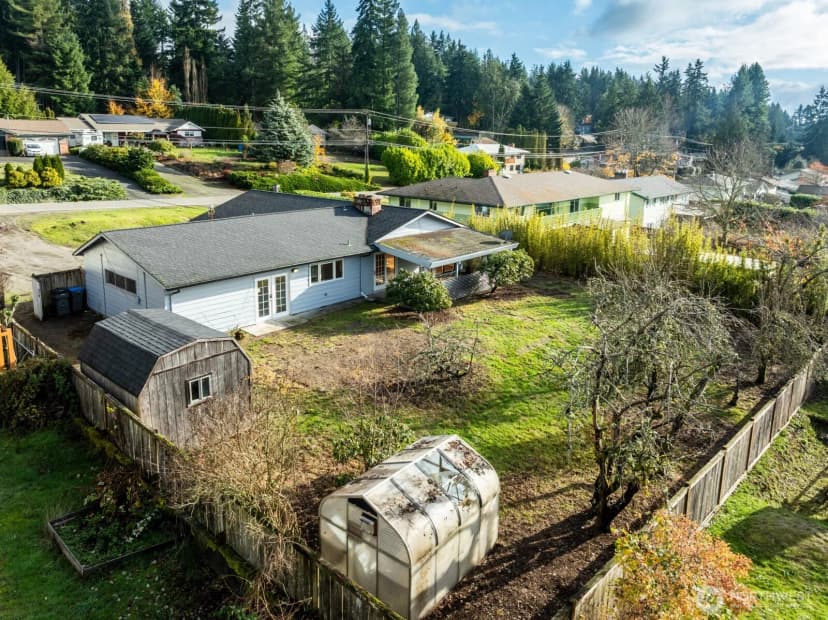 Property photo for 4435 Petersville Rd Ne, Bremerton photo 6