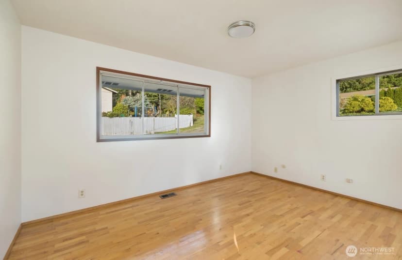Property photo for 4435 Petersville Rd Ne, Bremerton photo 19