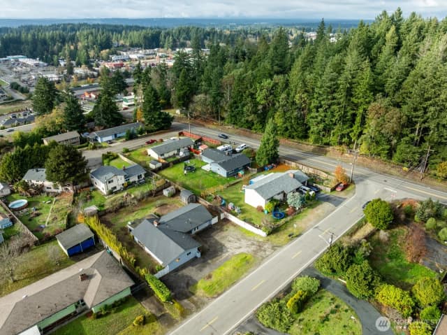 Property photo for 4435 Petersville Rd Ne, Bremerton photo 4