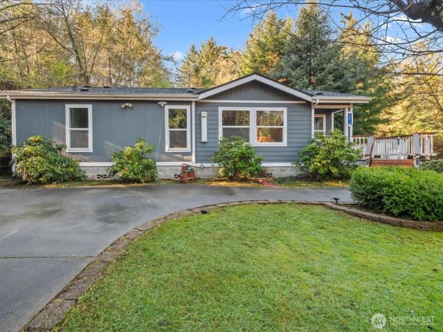 Property photo for 10018 Selma Circle, Anderson Island photo 2