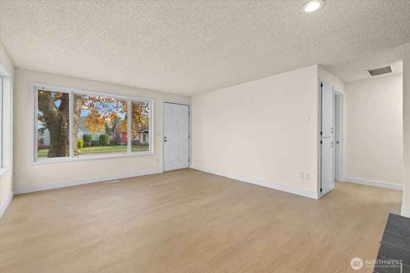 Property photo for 5402 Yakima Avenue, Tacoma photo 7