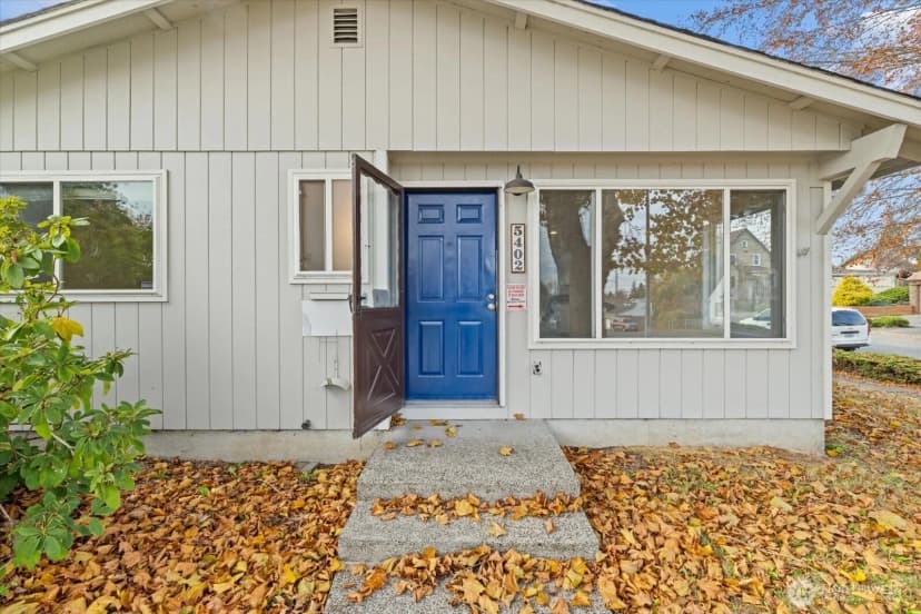 Property photo for 5402 Yakima Avenue, Tacoma photo 4