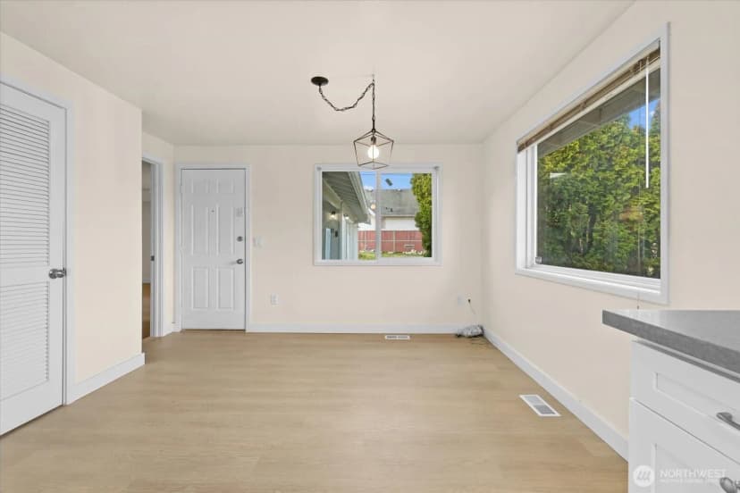 Property photo for 5402 Yakima Avenue, Tacoma photo 13