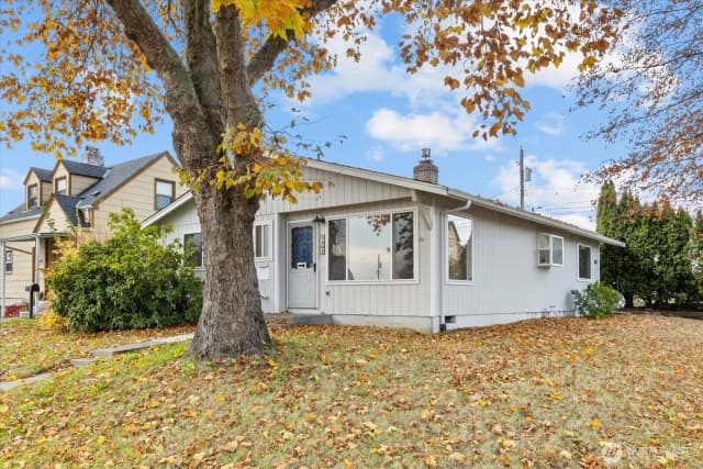 Property photo for 5402 Yakima Avenue, Tacoma photo 3