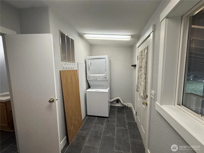 Property photo for 423 Lincoln Avenue, South Cle Elum photo 21