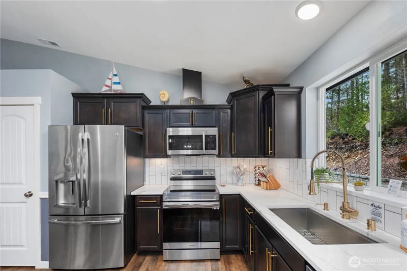 Property photo for 161 Harvey Terrace Drive, Shelton photo 15