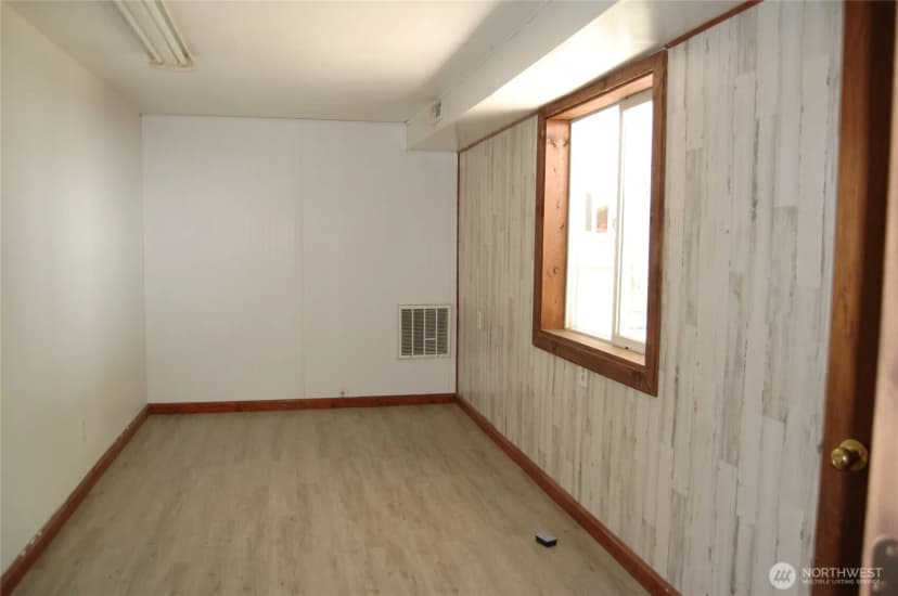 Property photo for 117 E Lake Street, Conconully photo 17