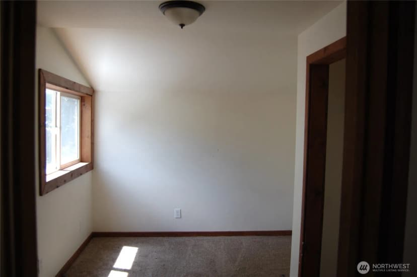 Property photo for 117 E Lake Street, Conconully photo 9