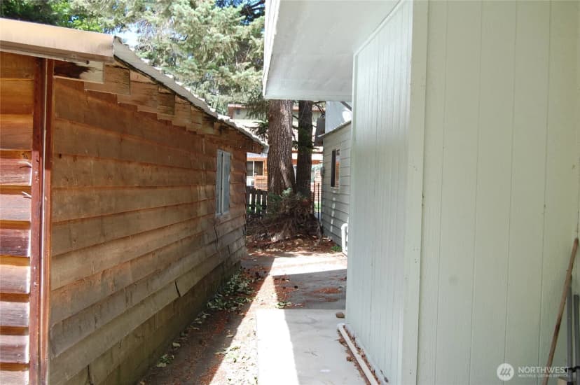 Property photo for 117 E Lake Street, Conconully photo 27