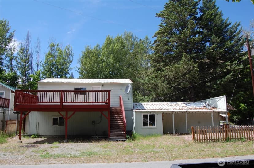 Property photo for 117 E Lake Street, Conconully