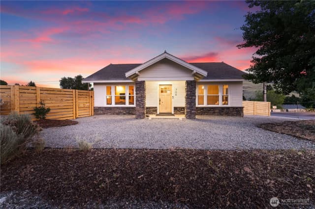 Property photo for 704 E Woodin Avenue, Chelan