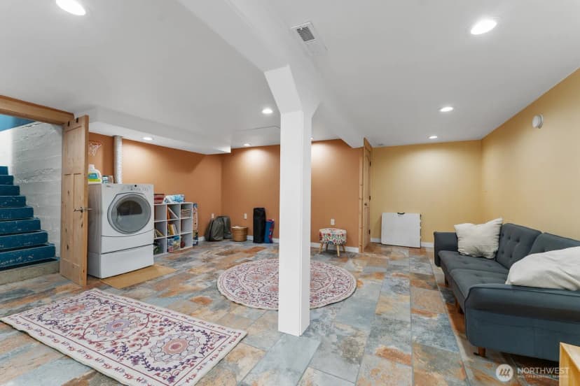 Property photo for 704 E Woodin Avenue, Chelan photo 23
