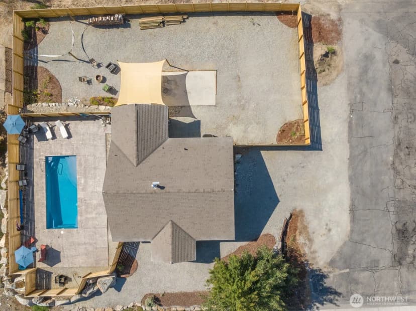 Property photo for 704 E Woodin Avenue, Chelan photo 29