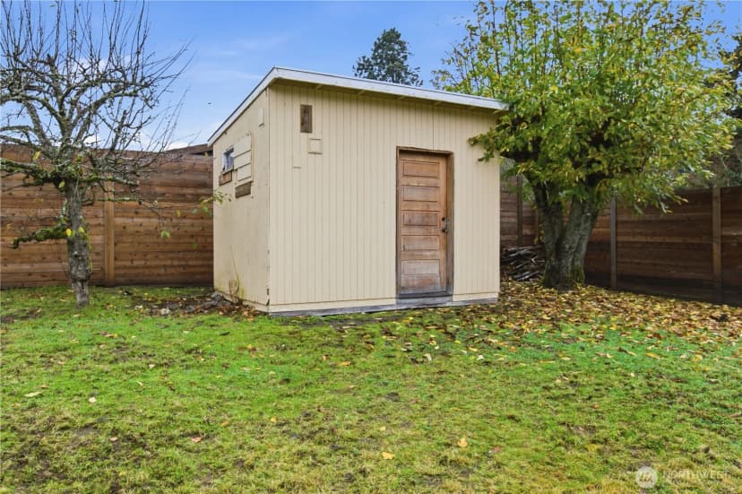 Property photo for 30221 5th Avenue S, Federal Way photo 27