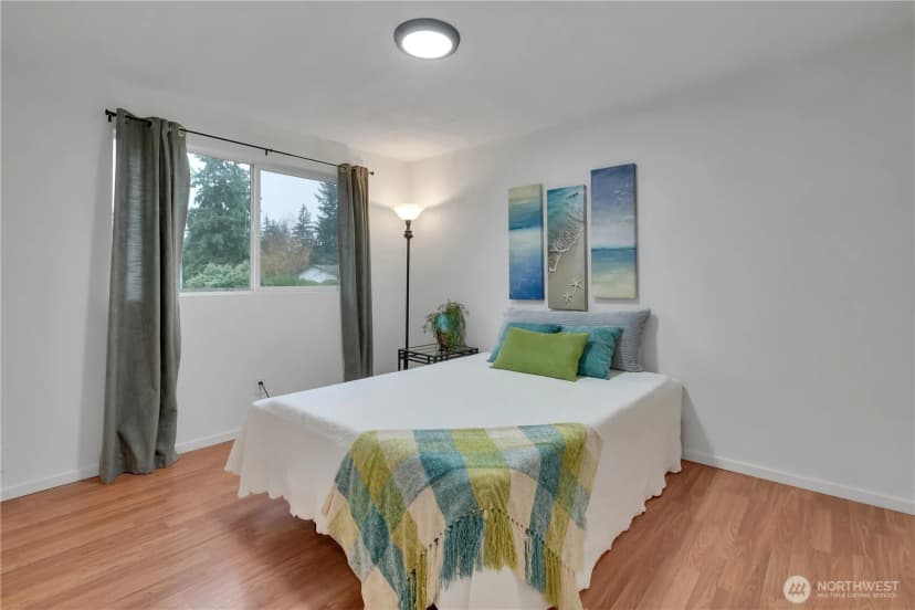 Property photo for 30221 5th Avenue S, Federal Way photo 14