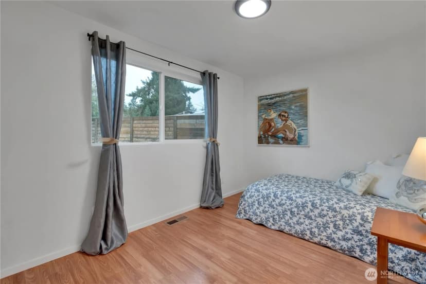 Property photo for 30221 5th Avenue S, Federal Way photo 17