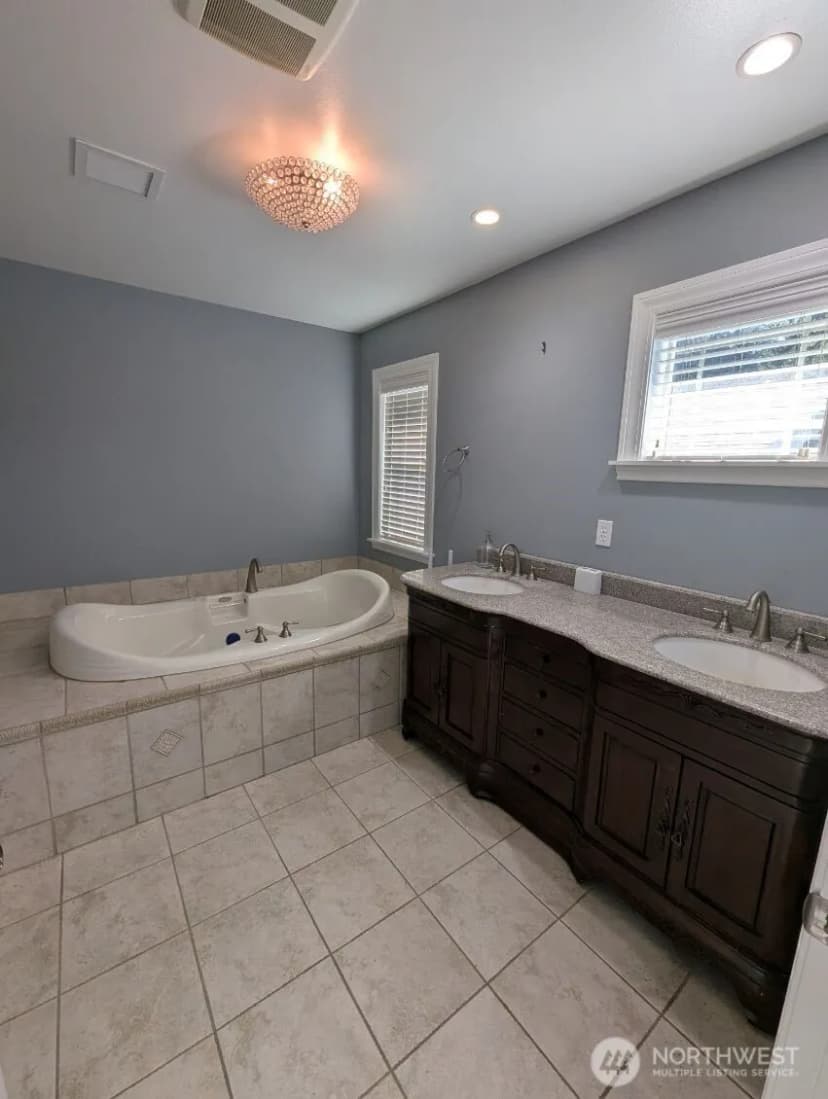 Property photo for 2300 Ne Solar View Court, Poulsbo photo 32