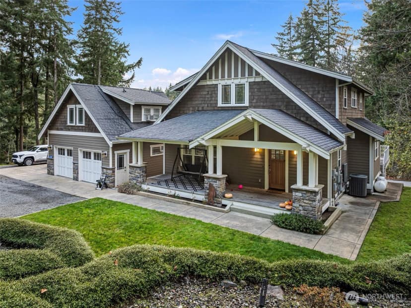 Property photo for 2300 Ne Solar View Court, Poulsbo