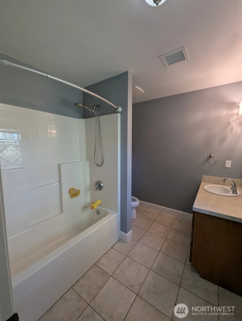 Property photo for 2300 Ne Solar View Court, Poulsbo photo 39