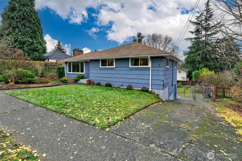 Property photo for 3717 Sw Tillman Street, Seattle photo 2