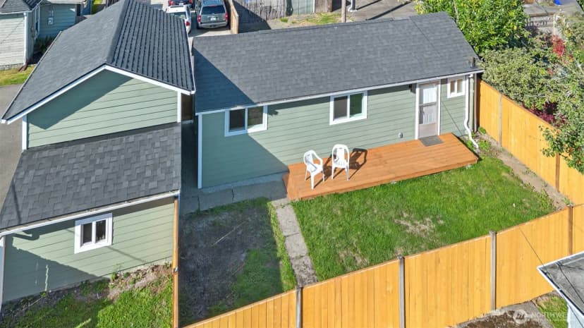 Property photo for 1926 Colby Avenue, Everett photo 15