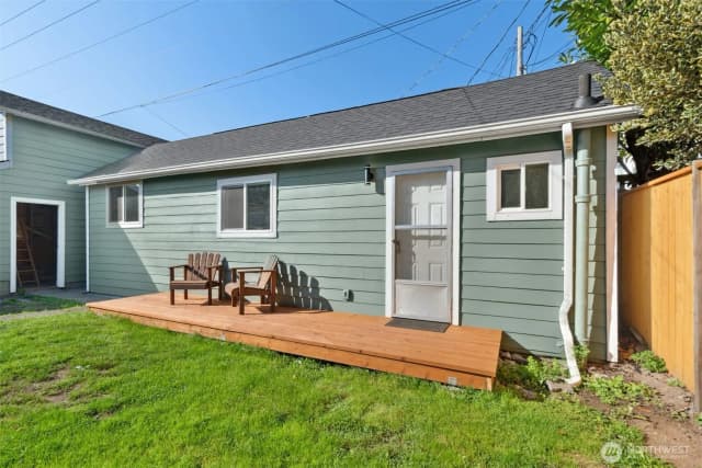 Property photo for 1926 Colby Avenue, Everett photo 2