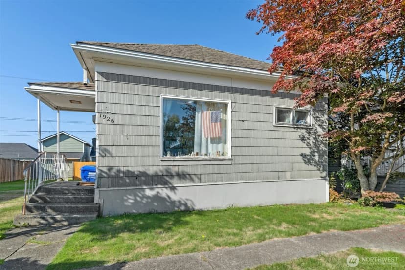 Property photo for 1926 Colby Avenue, Everett photo 17