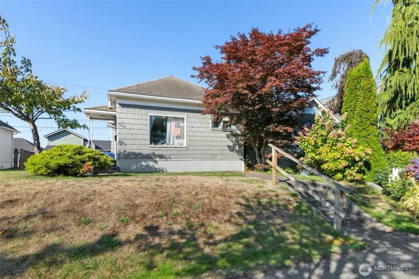 Property photo for 1926 Colby Avenue, Everett photo 27