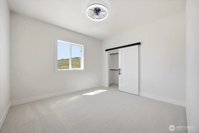 Property photo for 29183 Mammoth Dr, Kennewick photo 26