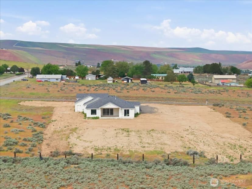 Property photo for 29183 Mammoth Dr, Kennewick photo 31