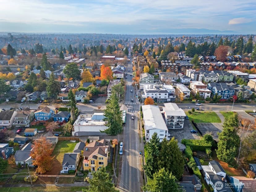 Property photo for 3408 Ne 65th Street #a, Seattle photo 30
