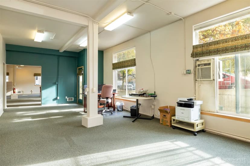 Property photo for 3408 Ne 65th Street #a, Seattle photo 6